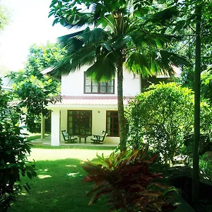 La Rocaille Hébergement de vacances Baie Lazare (Mahe)